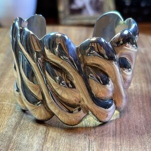 Taxco Los Ballesteros heavy sterling cuff